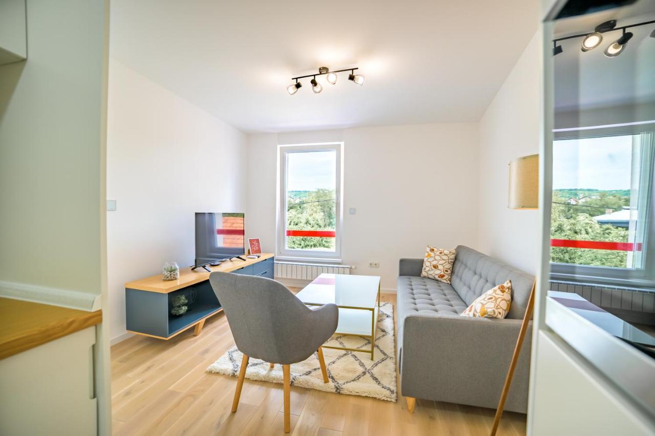 Sun Square Apartments 图兹拉 外观 照片